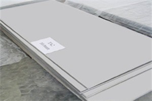 Titanium alloy sheet needs to be produced by cladding rolling process!